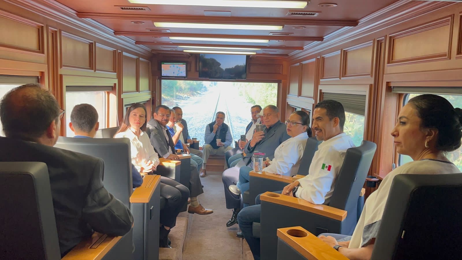 RESPALDA GOBIERNO REGRESO DE TREN DE PASAJEROS
