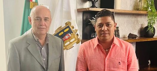 RICARDO GALLARDO DESIGNA A CARLOS MACHINENA COMO TITULAR DE TURISMO