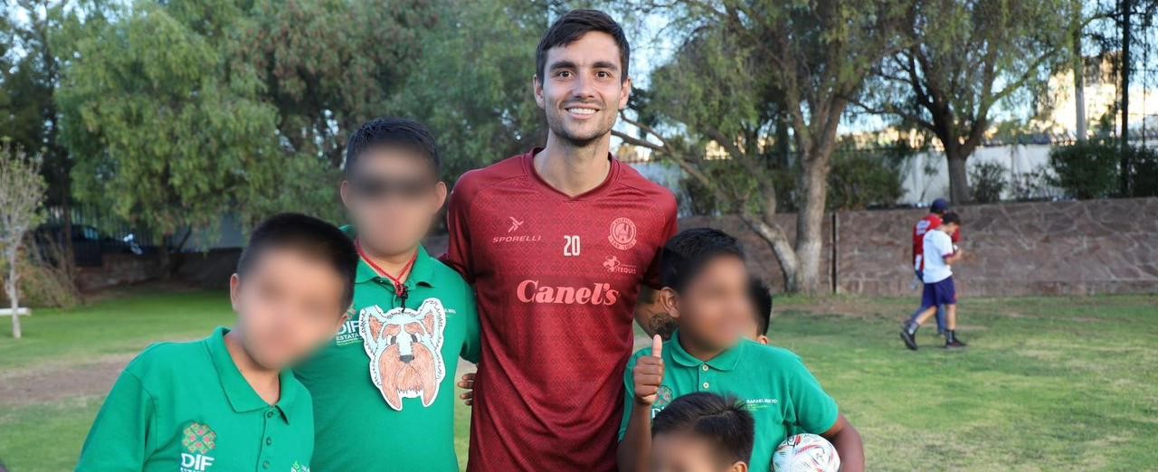 MENORES BAJO TUTELA DEL ESTADO CONVIVEN CON SUS ÍDOLOS DEPORTIVOS