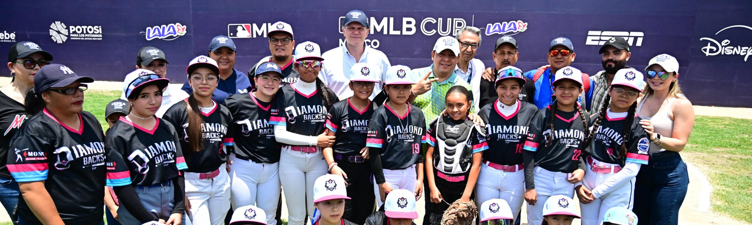 INAUGURA RICARDO GALLARDO EL POTOSÍ BASEBALL PARK
