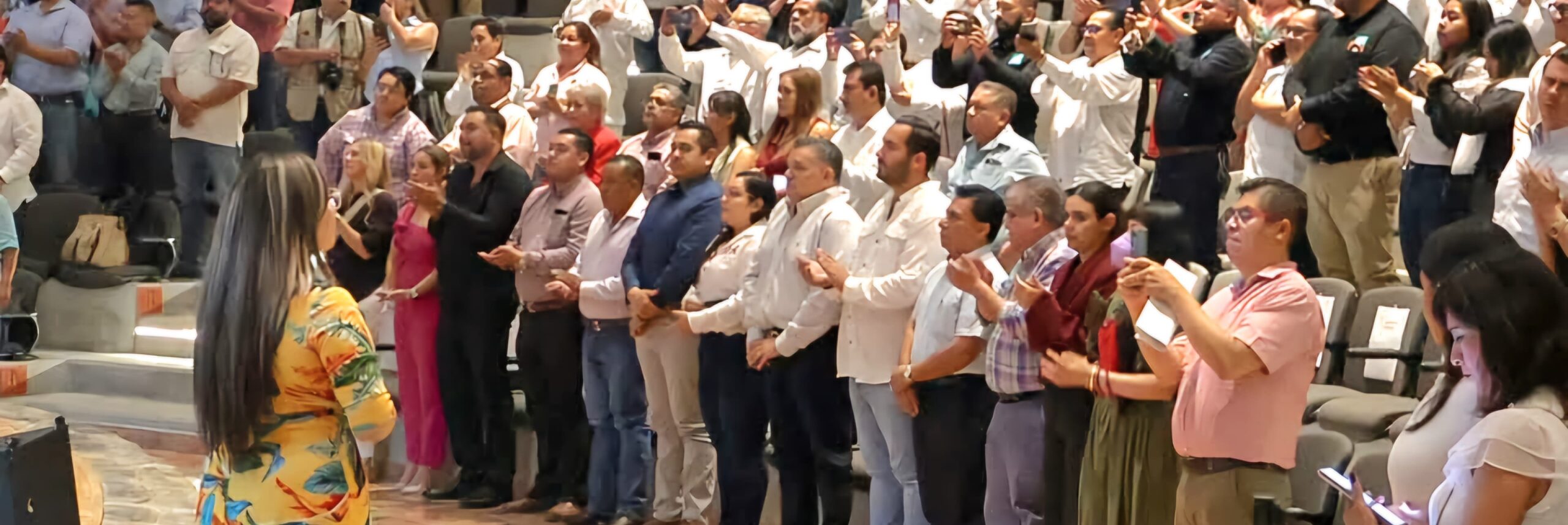 PRESIDENTE DAVID MEDINA IMPULSA INICIATIVAS PARA FORTALECER DERECHOS DE LAS MUJERES